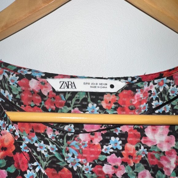 Zara floral Dress - Picture 3 of 3